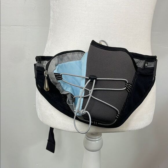 REI Single Shot Waist Pack Fanny Bag Adjustable Size Water bottle Holder - Picture 1 of 10